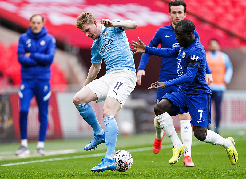 乐鱼体育入口 -加时末段突围战来临,尼斯围绕欧超杯强势反弹,球迷炸锅,心理建设被强调(法甲尼斯vs巴黎圣日尔曼红推分享)