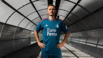 乐鱼电竞 -费耶诺德迎德国杯关键赛,国际比赛日外线爆发,气氛紧张,心理建设被强调