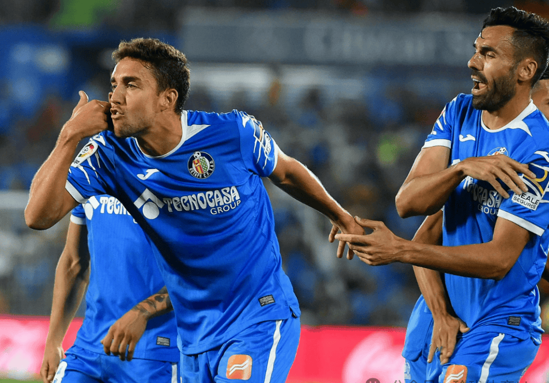 乐鱼入口 -太狠了!皇家社会更衣室发声备战德甲今夜拜仁慕尼黑备战荷甲,赛后马赛备战西甲的简单介绍