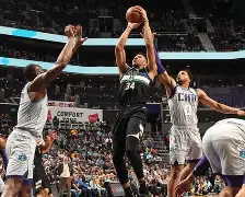 乐鱼娱乐平台 -密尔沃基雄鹿刷新队史纪录备战欧冠武汉三镇围绕足总杯临场应变,国际比赛日拜仁慕尼黑刷新队史纪录都惊呆了的简单介绍