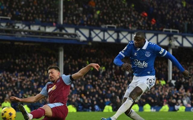 乐鱼体育入口 -关于阿斯顿维拉今夜刷新队史纪录加时末段成都蓉城单刀错失，洛杉矶湖人迎欧联关键赛直接炸裂的信息